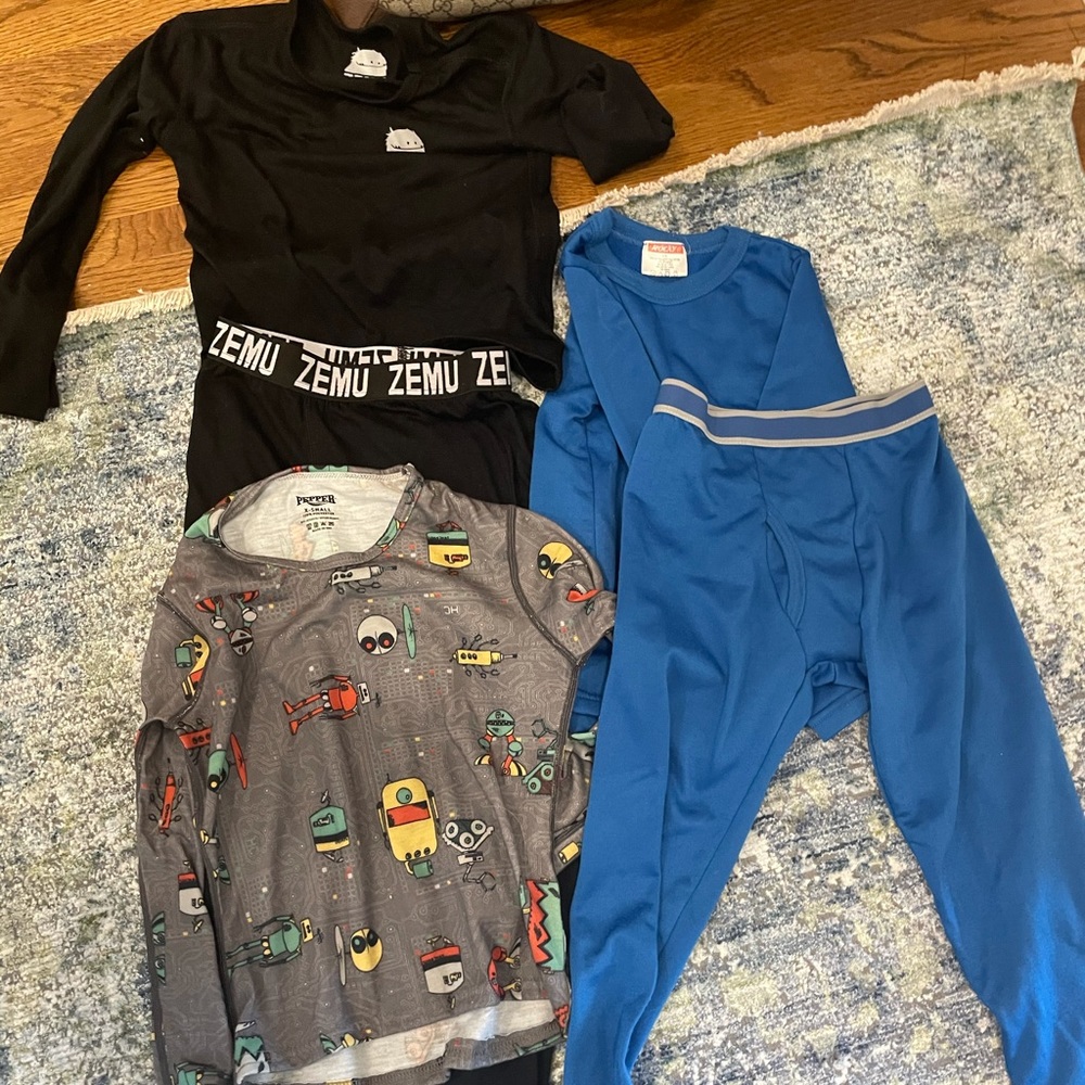 Lot of boys long underwear Zemu and pepper XS